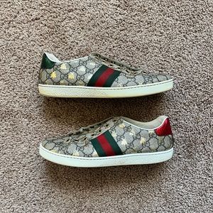 Womens Gucci Ace Supreme Bees